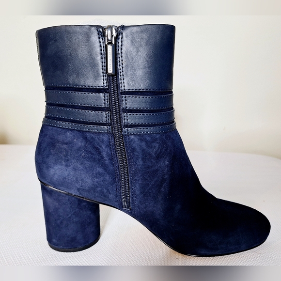 NWB Karl Lagerfeld "The Frieda" leather & suede, midnight blue, shoe booties. - Picture 3 of 9